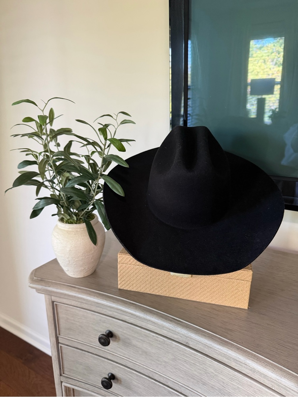 NWOT Gigi Pip Black Wide-Brim Felt Cowboy Hat